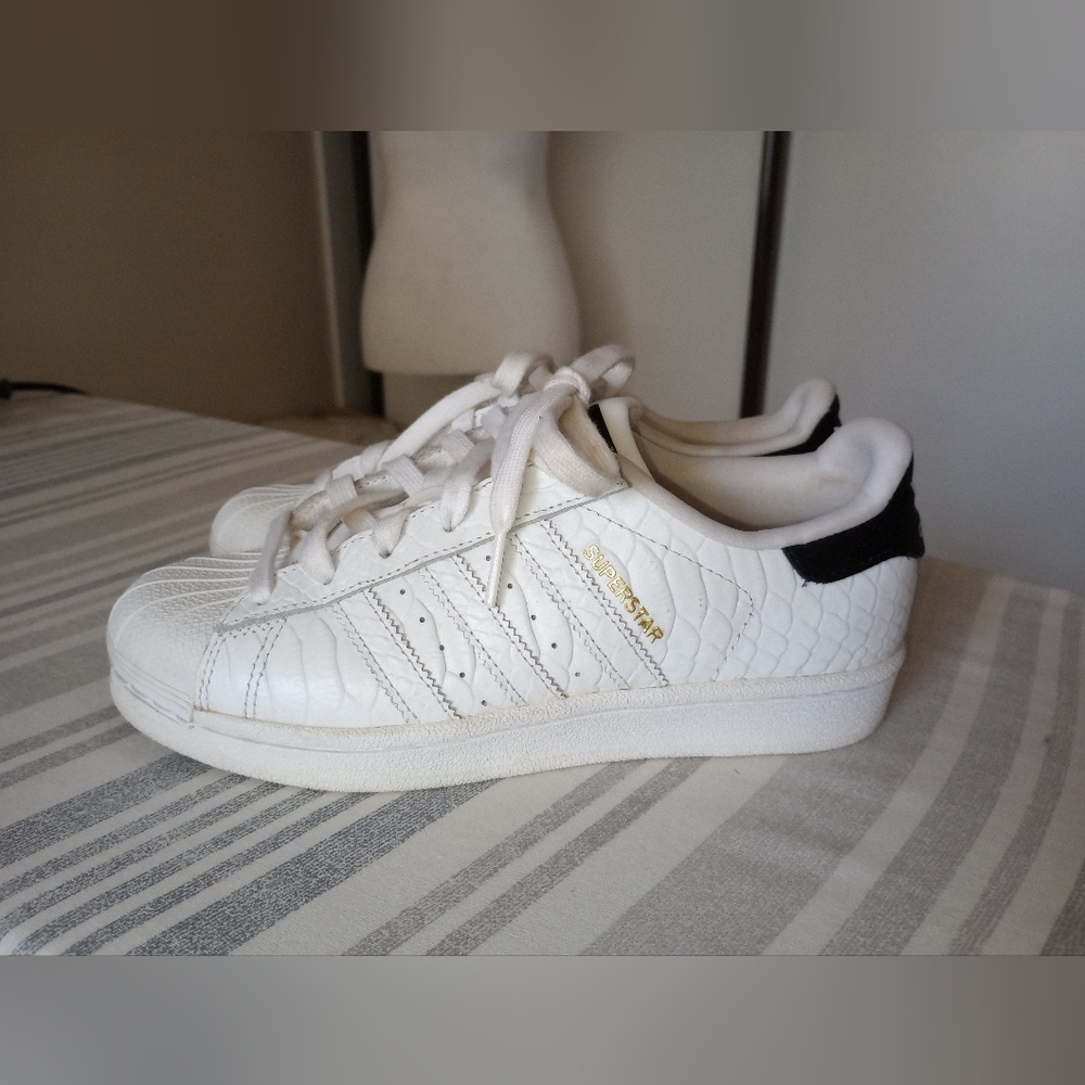 Adidas Superstar Sneakers